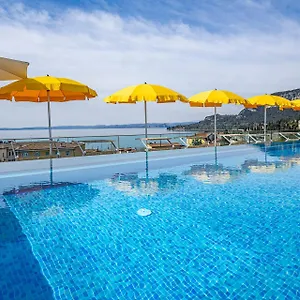 Hotell Sky Pool Sole, Garda (Verona)