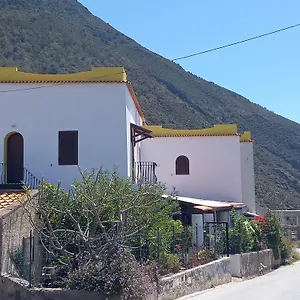 https://casa-garibaldi-leni.sicilyhotelsitaly.net
