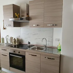 https://appartamento-etnamare-naxos-taormina.sicilyhotelsitaly.net
